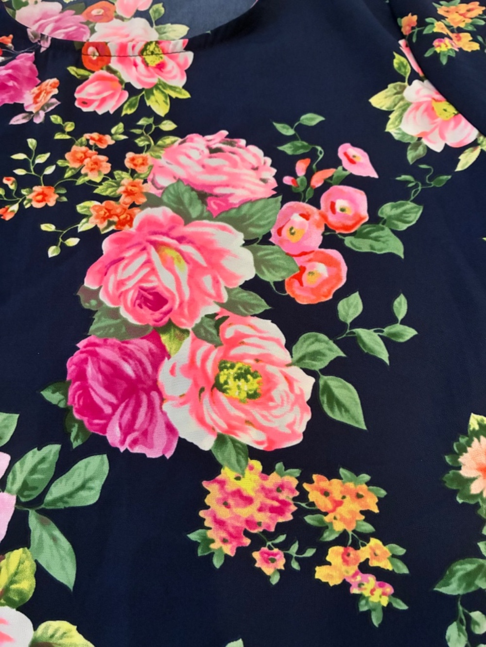 🌸Floral Top🌸 - Picture 2 of 7